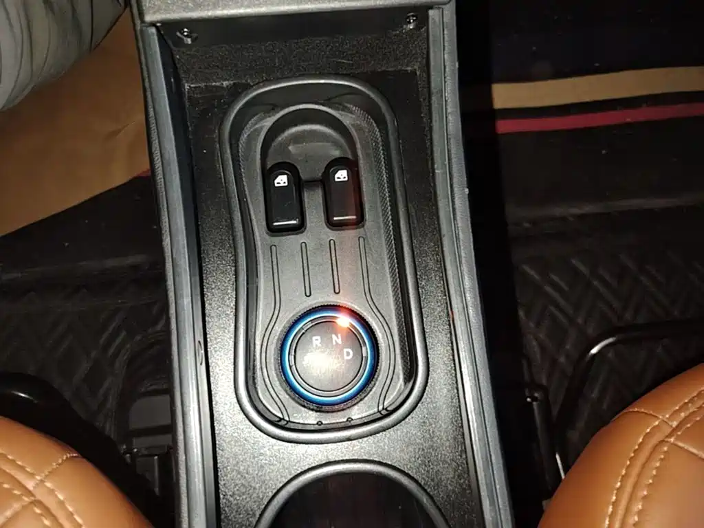 Wuling MINIEV — миниатюра 14
