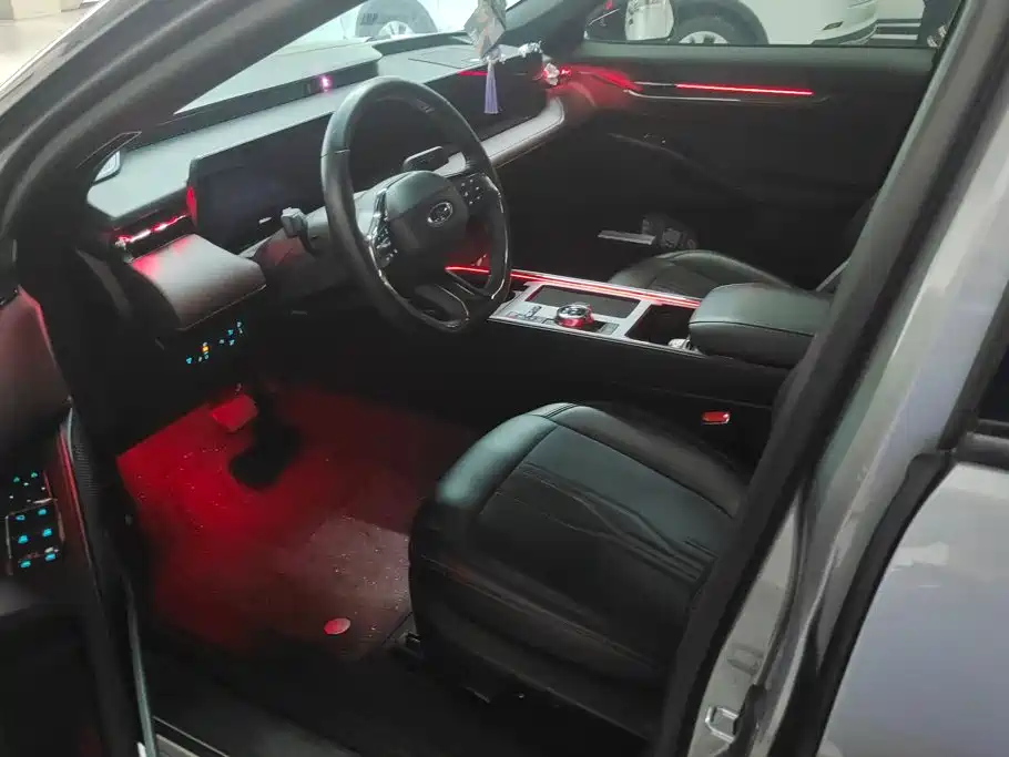 Ford Mondeo — миниатюра 9