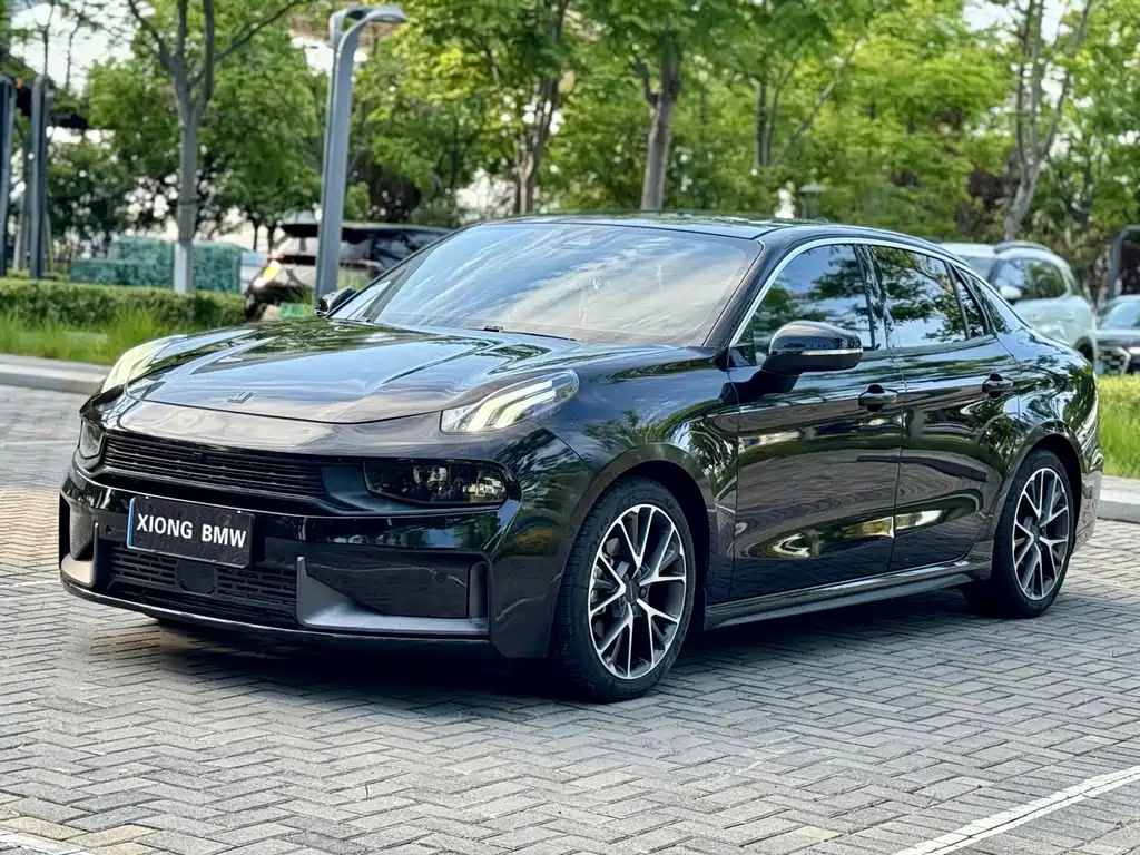 Lynk & Co 03 2022