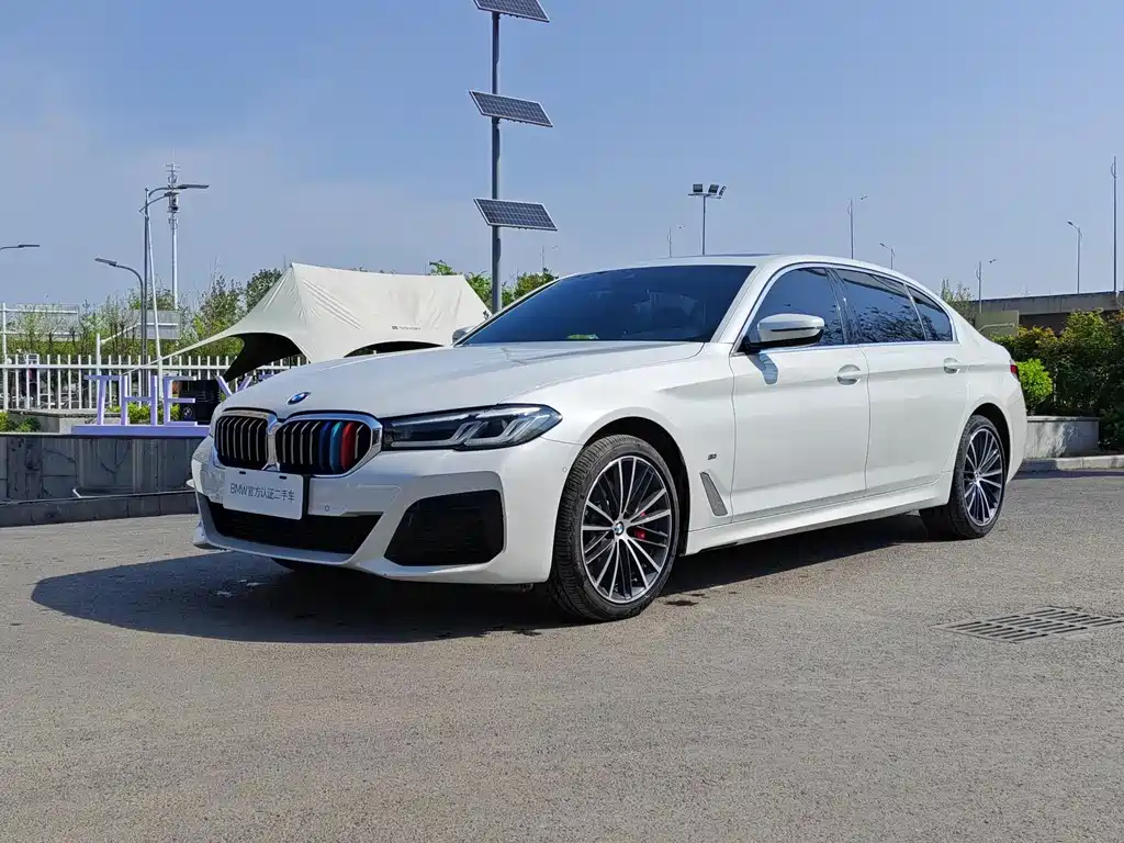 BMW 5 Series 2024