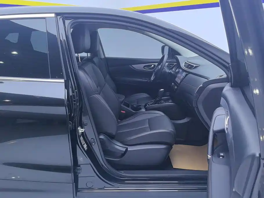 Nissan Qashqai — миниатюра 8