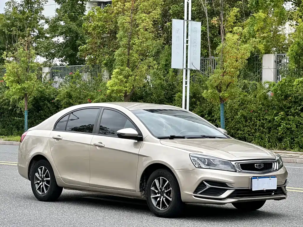 Geely Emgrand — миниатюра 3
