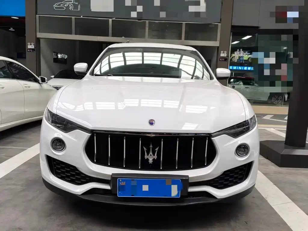 Maserati Levante — миниатюра 2