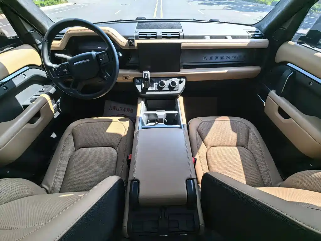 Land Rover Defender — миниатюра 17