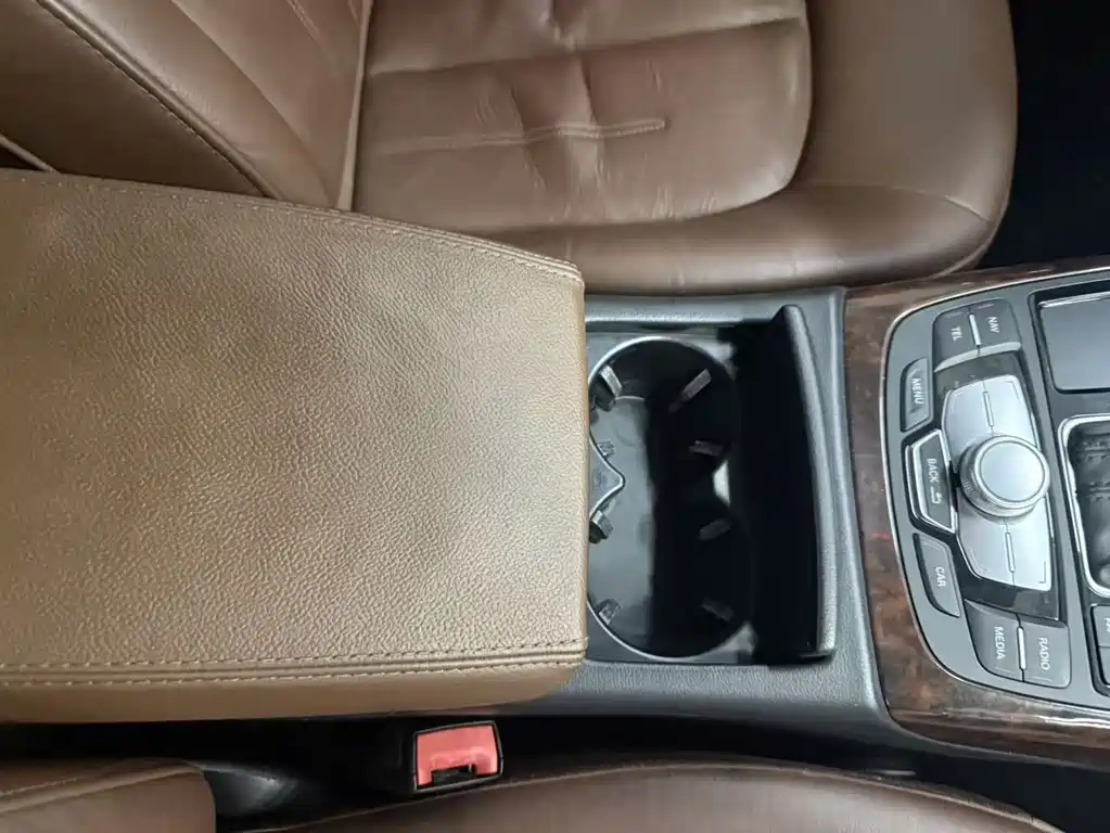 Audi A6L — миниатюра 5
