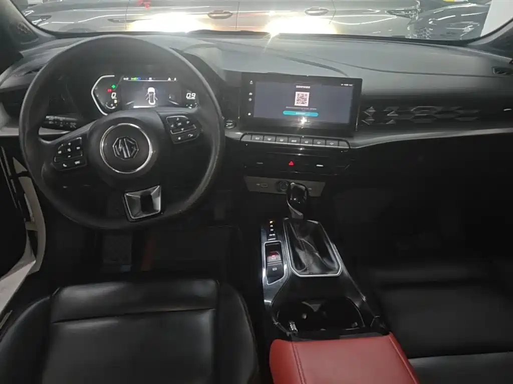 MG 5 2022 180DVVT CVT Luxury