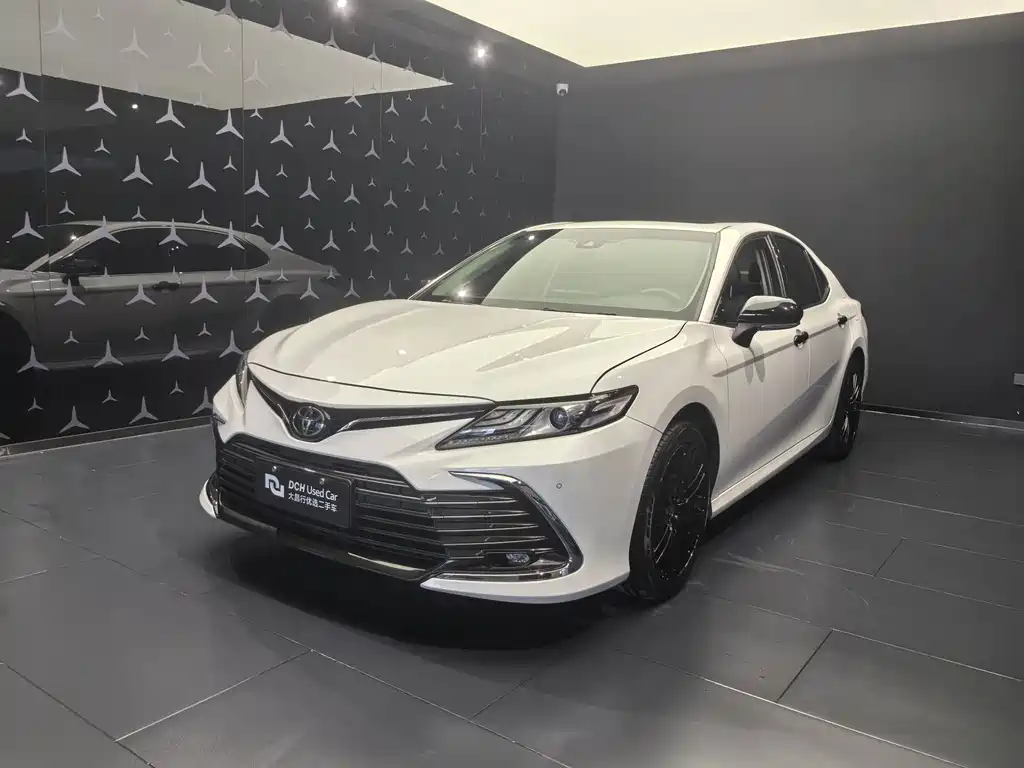 Toyota Camry 2021