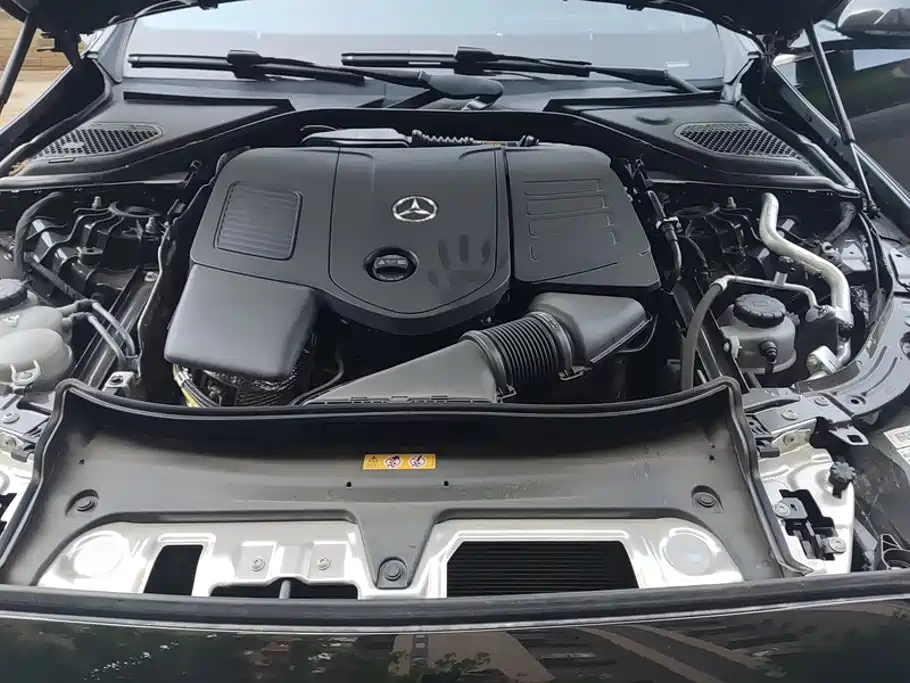 Mercedes-Benz E-Class E 2025 E 300 L Fashion