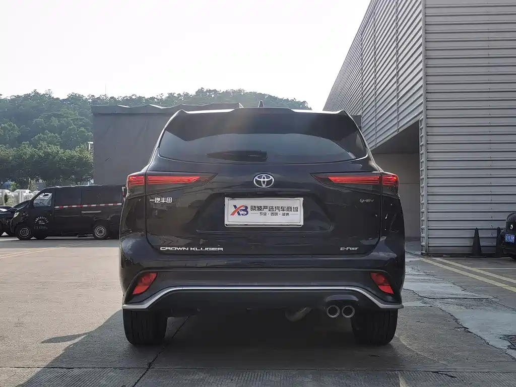 Toyota Crown Kluger 2024 2.5L HEV Luxury