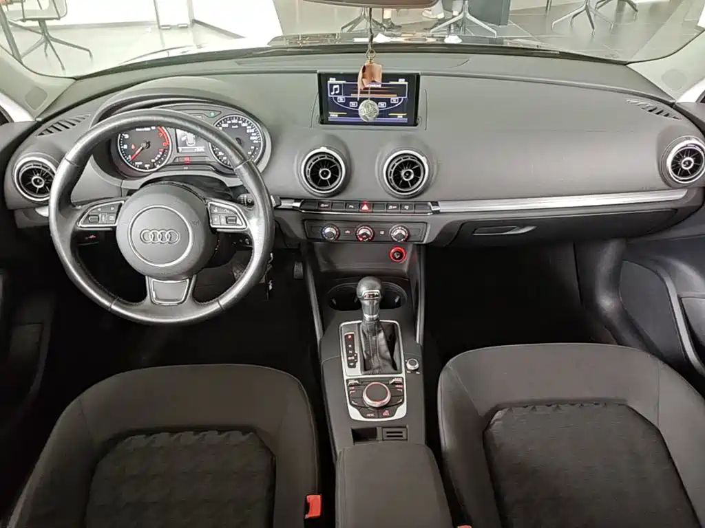 Audi A3 — миниатюра 10