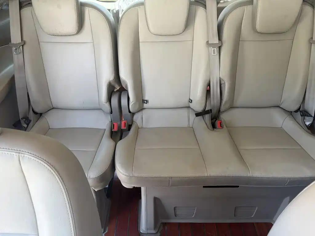 Ford Tourneo — миниатюра 13
