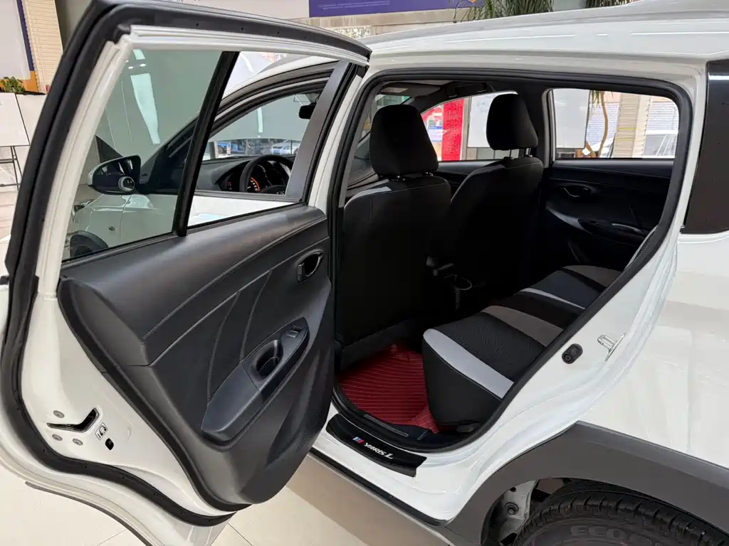 TOYOTA YARIS L ZHIXUAN