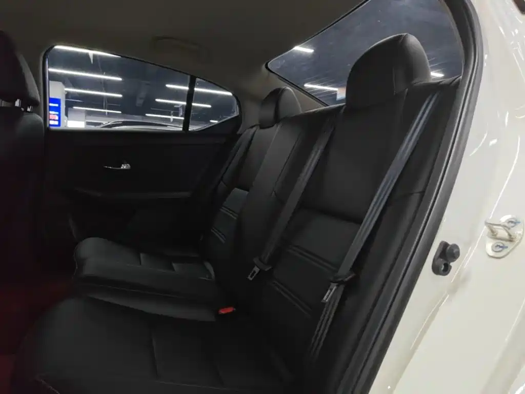 Nissan Sylphy — миниатюра 17