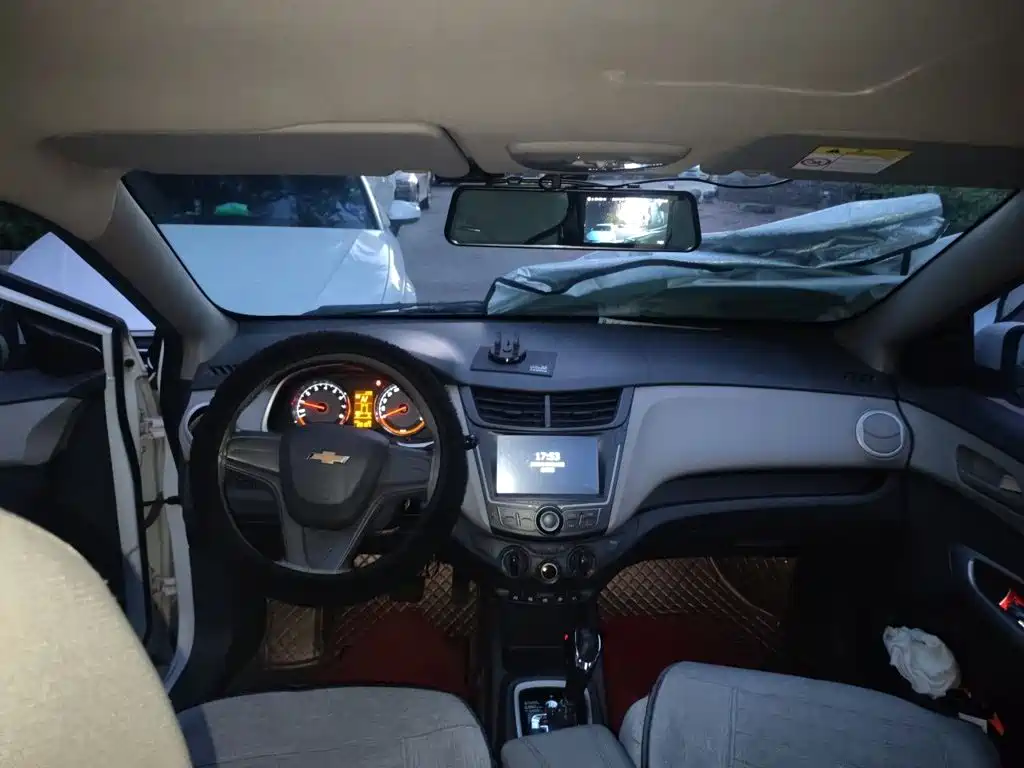 Chevrolet Sail — миниатюра 5