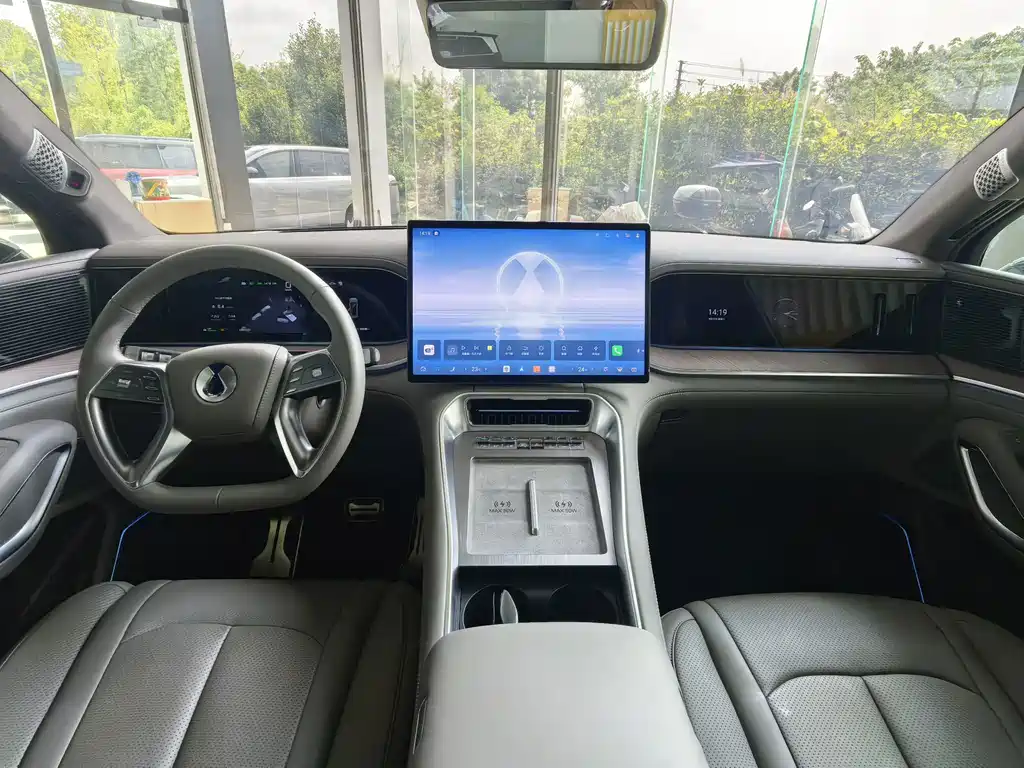 Denza Denza N9 — миниатюра 7