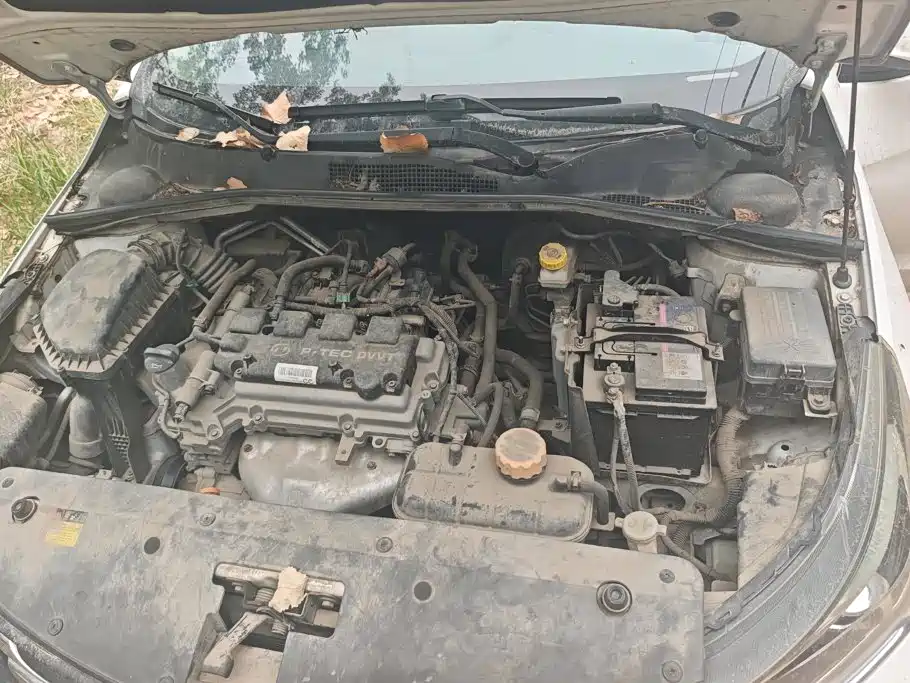 Baojun 310W — миниатюра 10