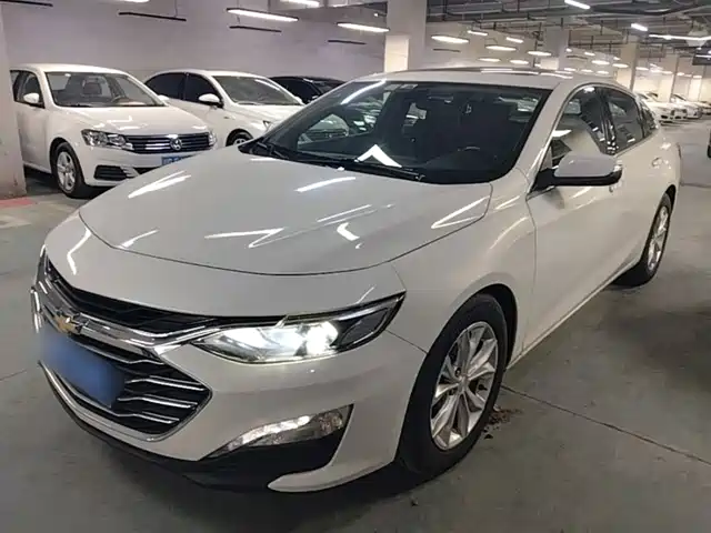 Chevrolet Malibu XL