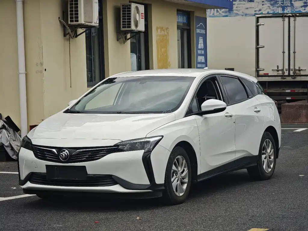Buick Velite 6
