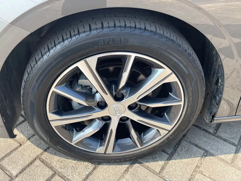 GEELY AUTOMOBILE EMGRAND