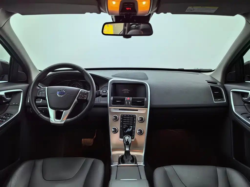 Volvo XC60 2017 T5