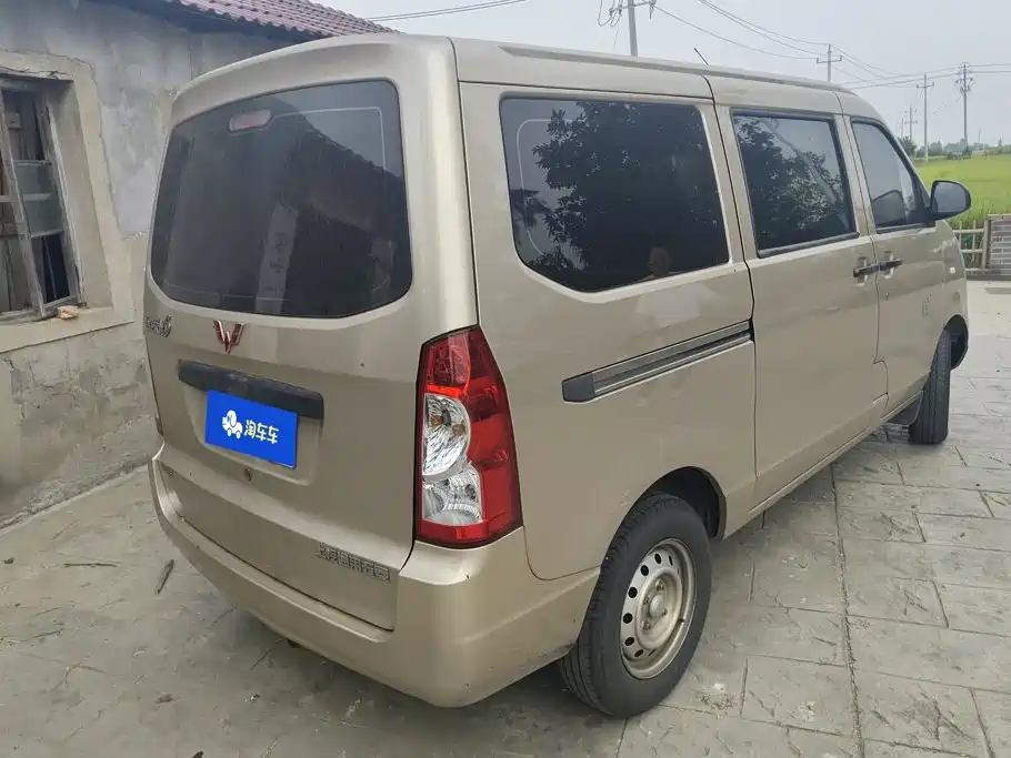 Wuling Rongguang S — миниатюра 3