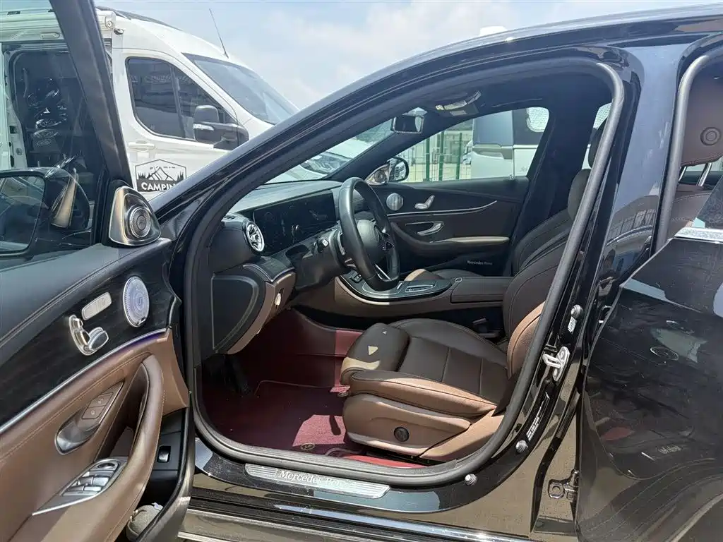 Mercedes-Benz E-Class E 2023 E 260 L Sport