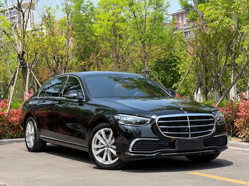 Mercedes-Benz S-Class 2024