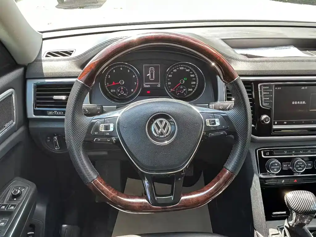 Volkswagen Teramont — миниатюра 9
