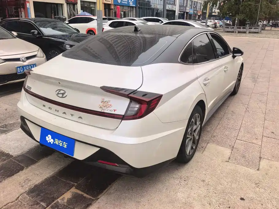 Hyundai Sonata — миниатюра 3