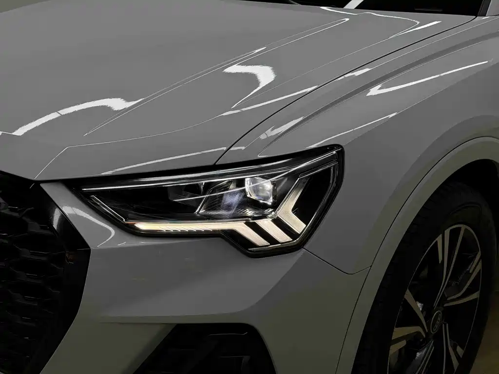 Audi Q3 Sportback — миниатюра 5
