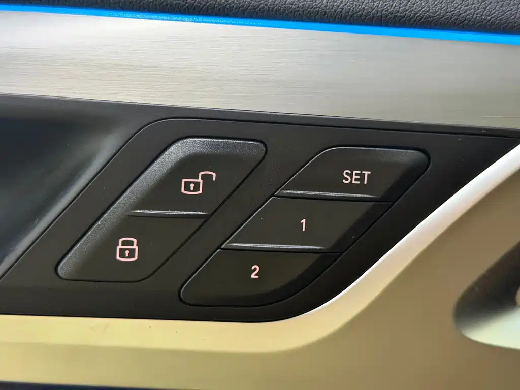 BMW iX3 — миниатюра 20
