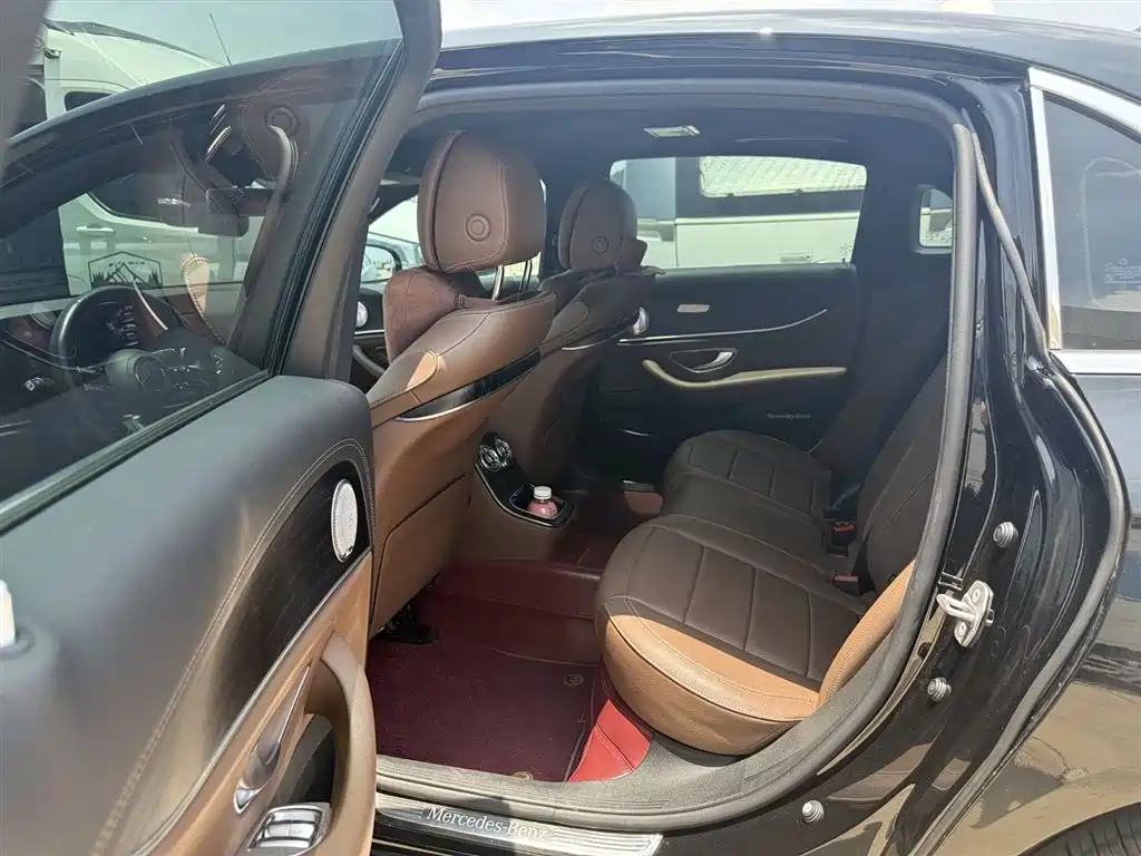 Mercedes-Benz E-Class E 2023 E 260 L Sport