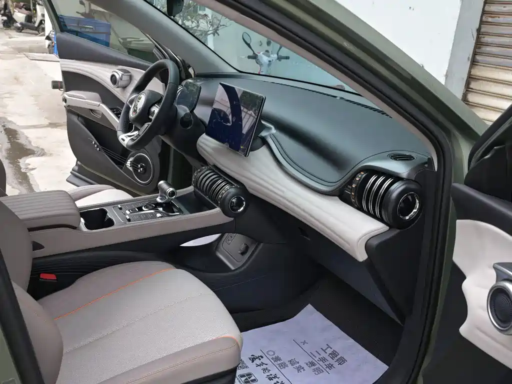 BYD Yuan Plus — миниатюра 15