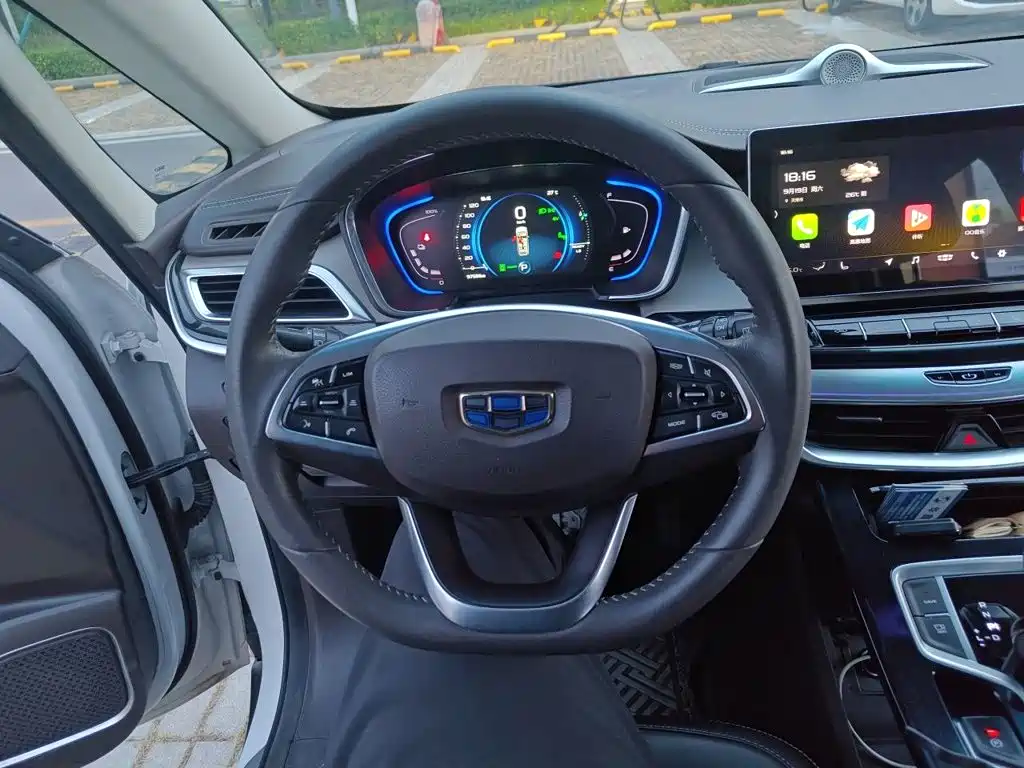 Geely Jia Ji New Energy — миниатюра 6