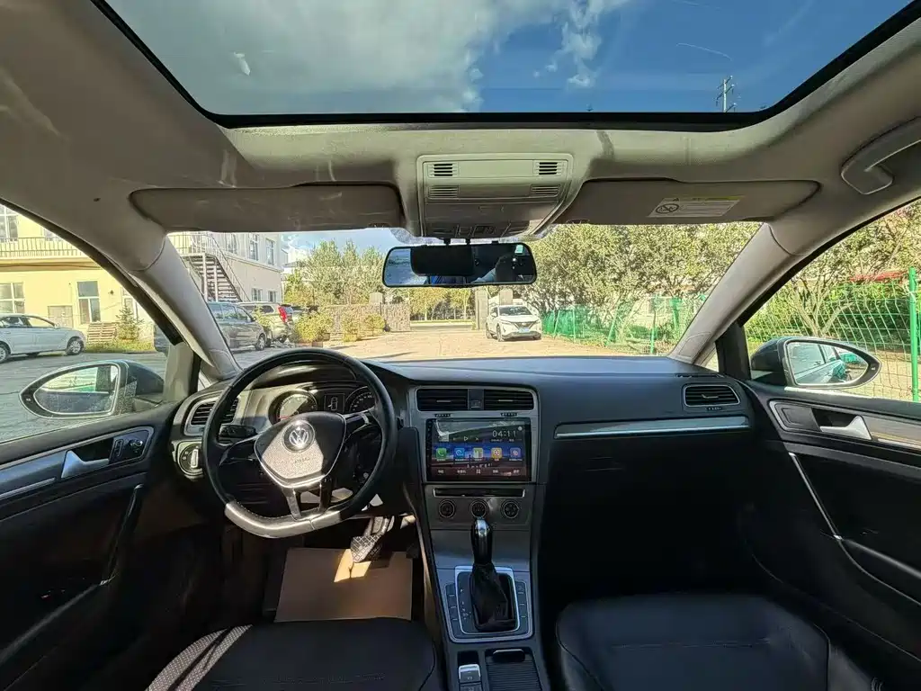 Volkswagen Golf — миниатюра 7