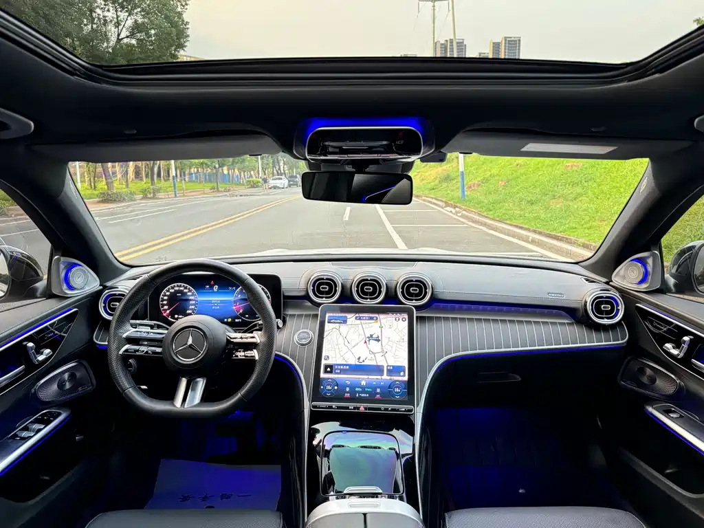 Mercedes-Benz C-Class — миниатюра 15