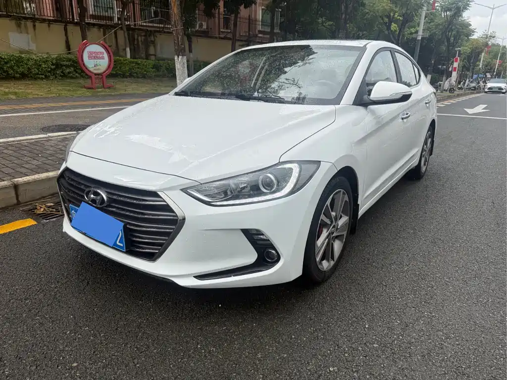 Hyundai Elantra 2018