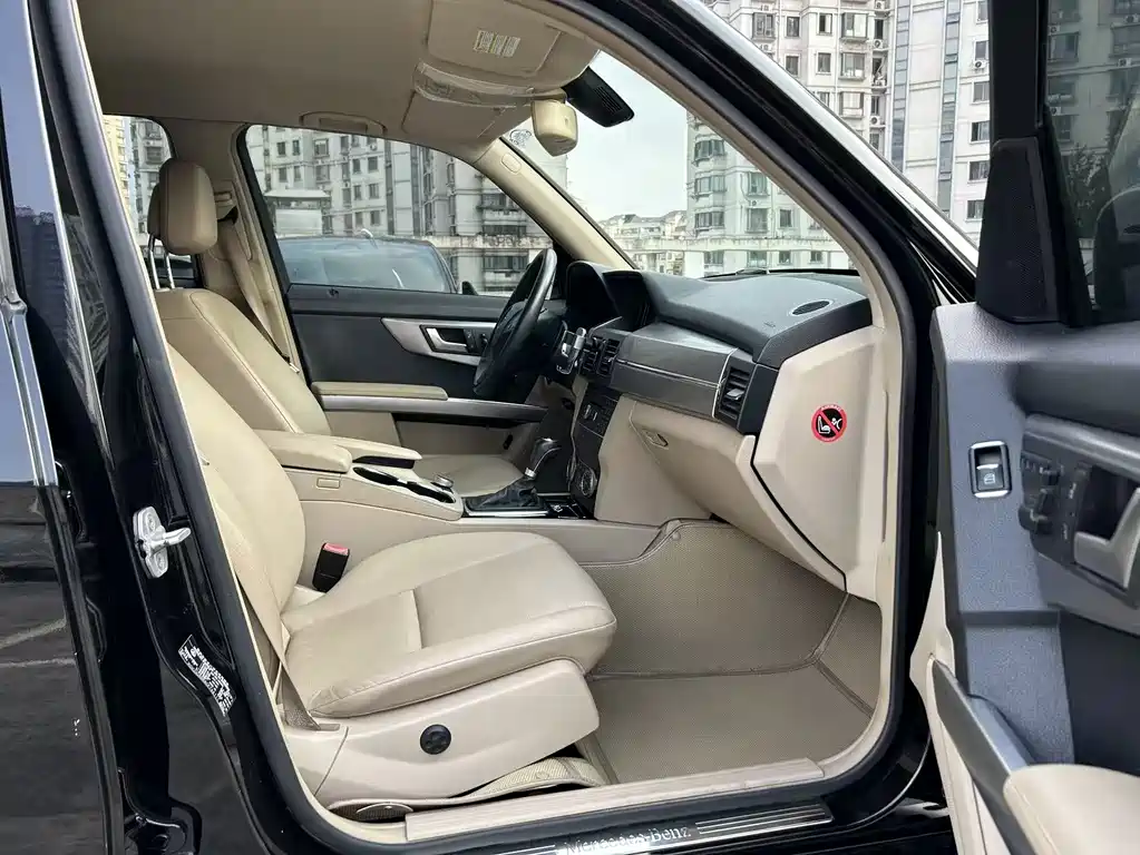 Mercedes-Benz GLK-Class (Import) — миниатюра 15