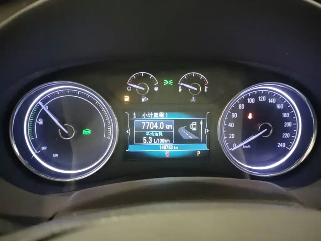 Buick LaCrosse — миниатюра 12