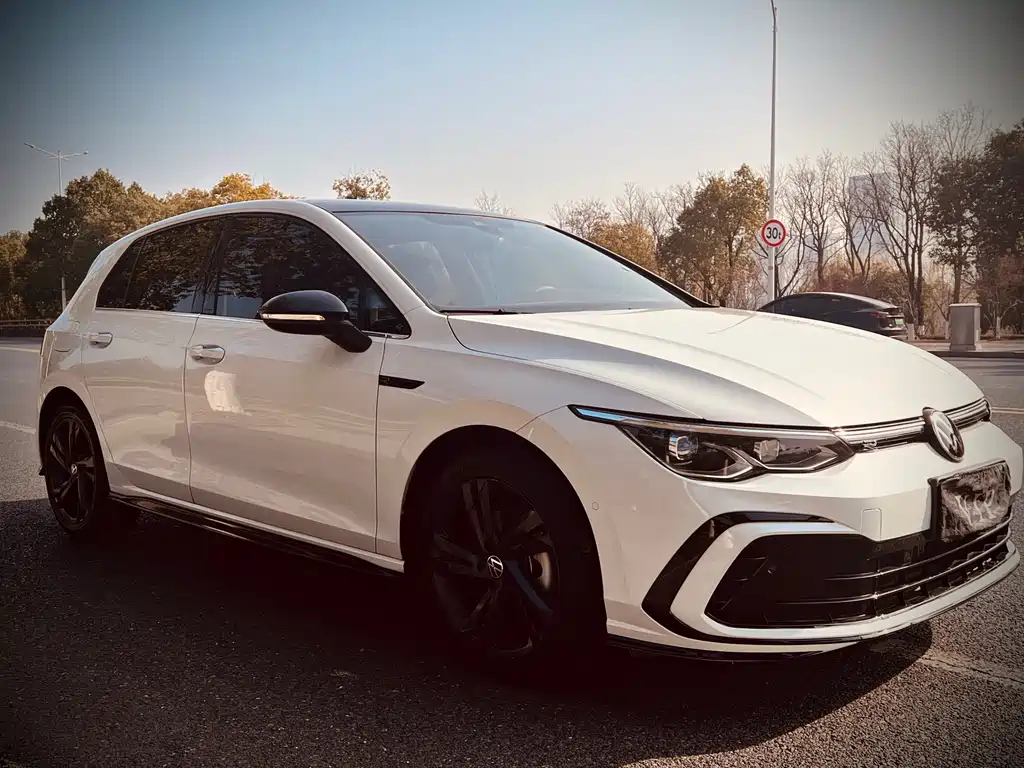 Volkswagen Golf 2022