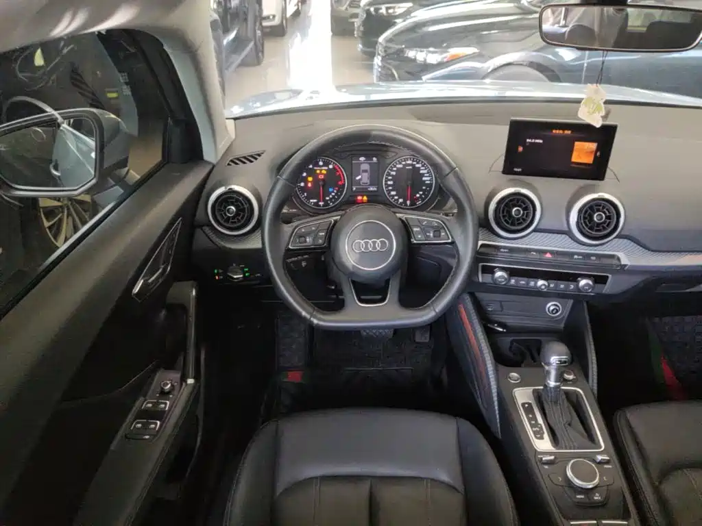 Audi Q2L — миниатюра 11