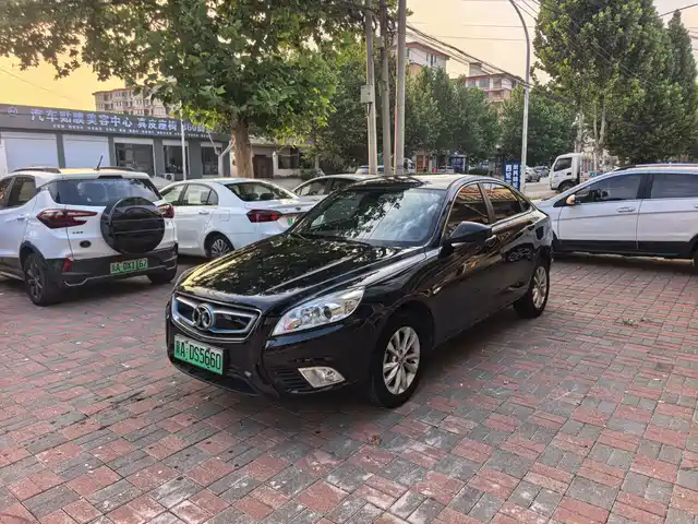 2017 BAIC EU5