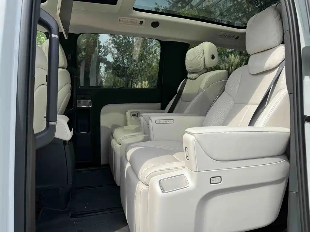 Li Auto Li MEGA — миниатюра 4