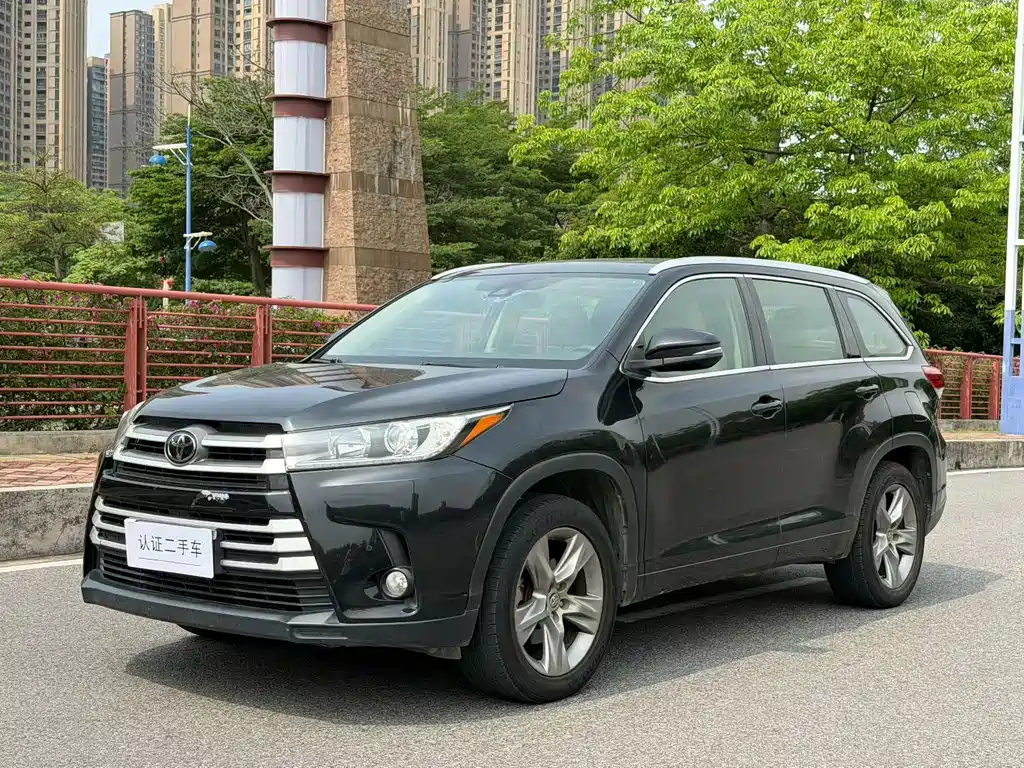Toyota Highlander 2021
