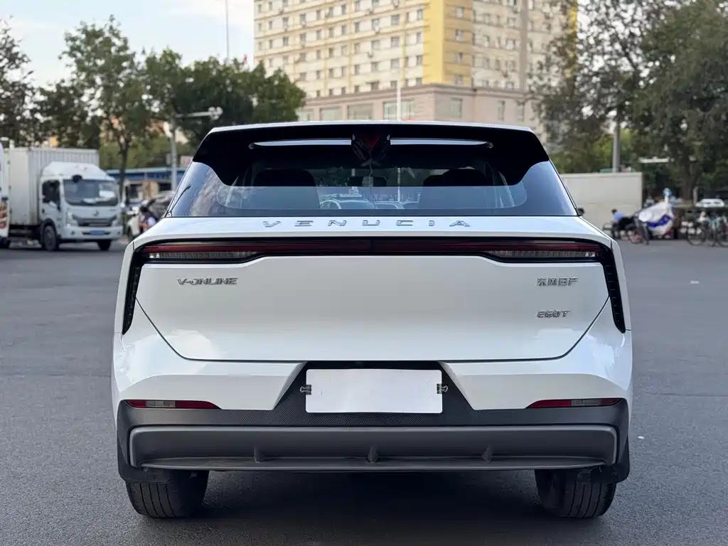 Venucia V — миниатюра 11