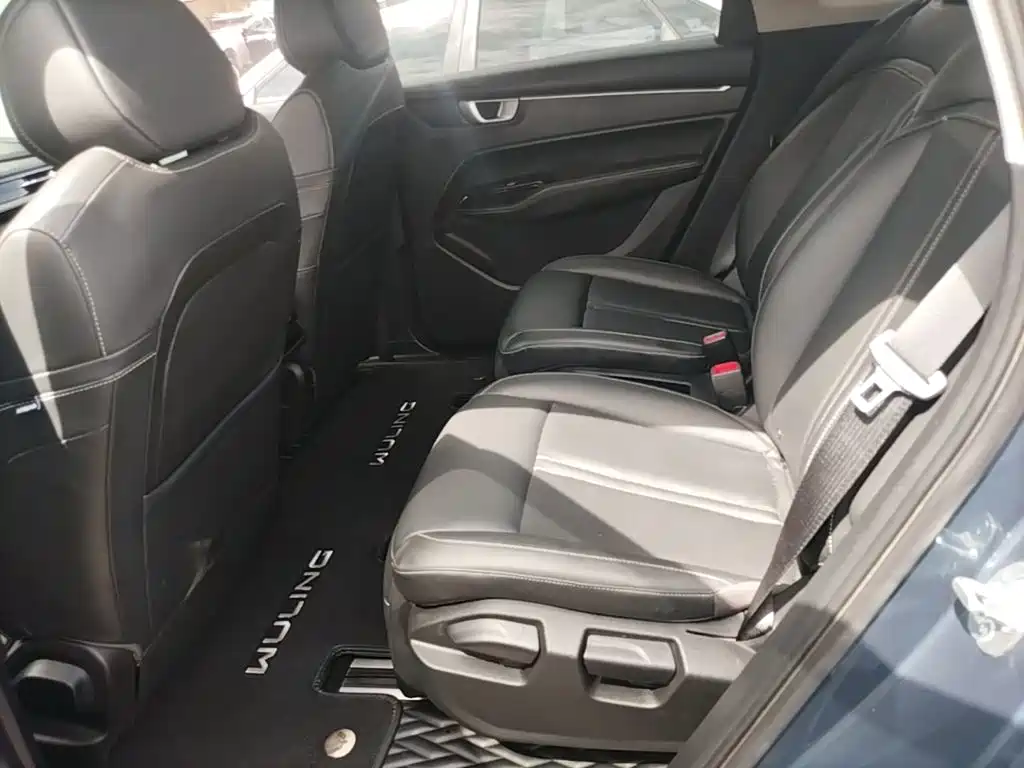 Wuling Victory — миниатюра 17