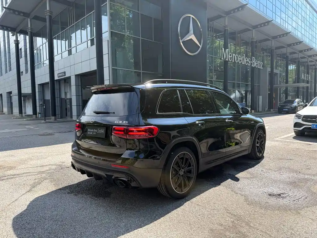 Mercedes-Benz GLB AMG — миниатюра 15