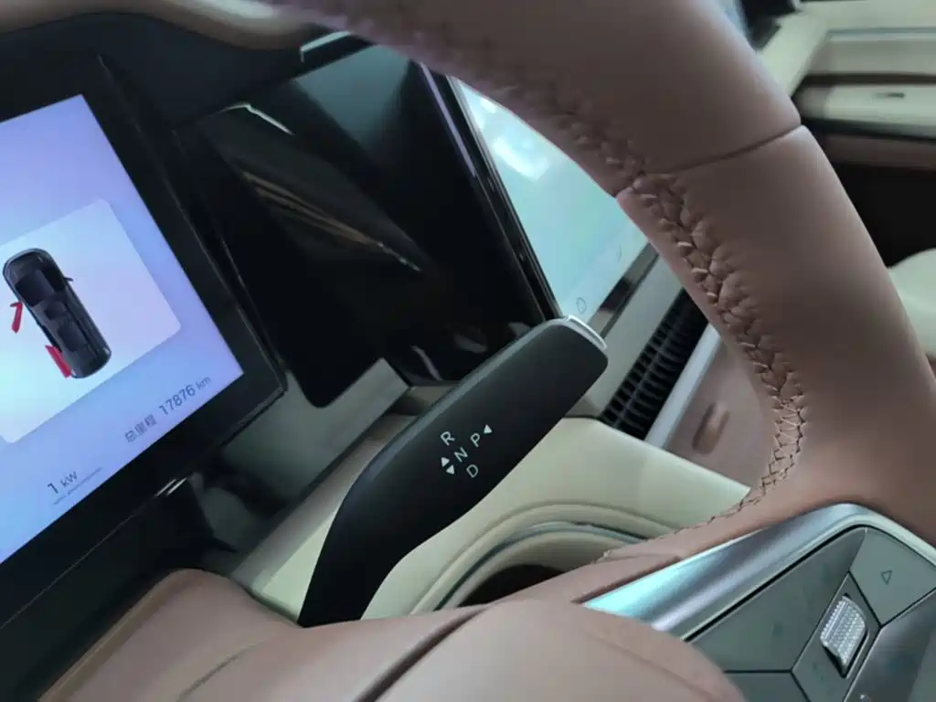 BYD Xia — миниатюра 14
