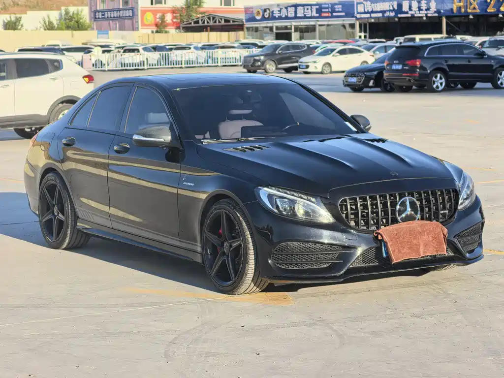 Mercedes-Benz C-Class