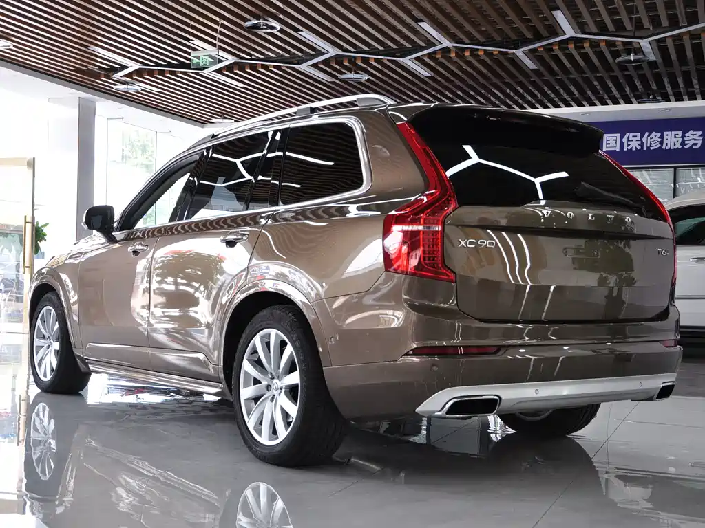 Volvo XC90 — миниатюра 4